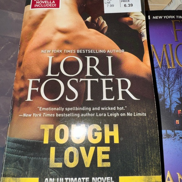 Assorted Fiction Books Collection - Picture 2 of 6